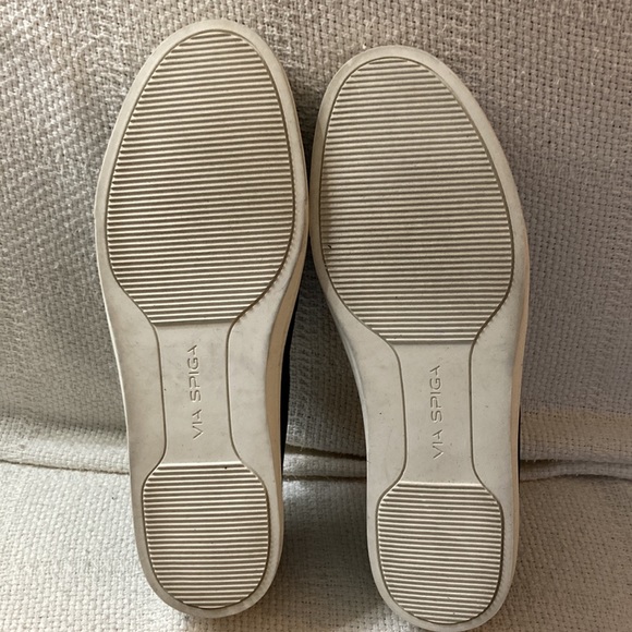 Women’s black suede slip ins - Picture 4 of 8